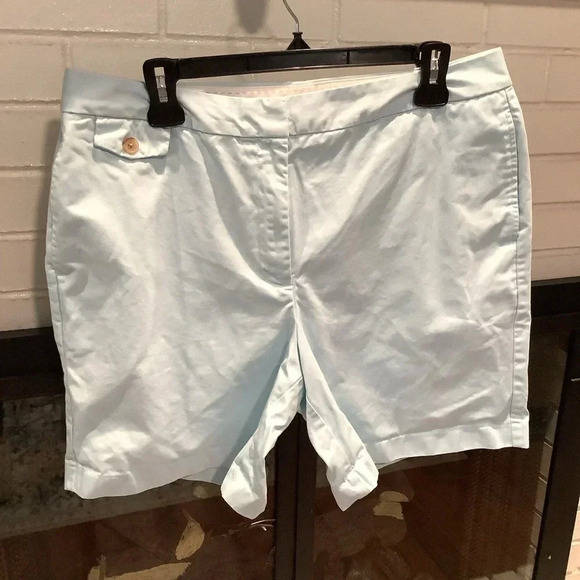 #184 Lands End Light Blue Pocket Chino Shorts Size 12 - Picture 2 of 6